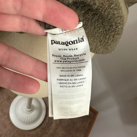 Patagonia Men's Better Sweater Fleece Vest in River Rock Green - Picture 8 of 8